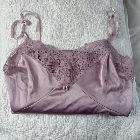 The Unbranded Brand Other - Vintage Pink Nylon Full Slip Lace Bodice Antron III Size 36 Romantic
